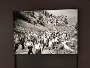 Anwohner besuchen dien Berghof 1950